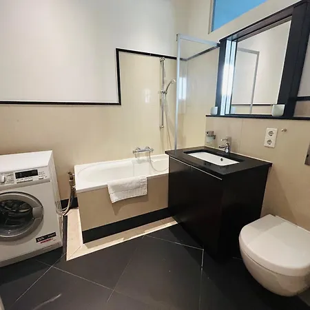 Am Zoo - Stadtnah Und Tierisch Gemuetlich