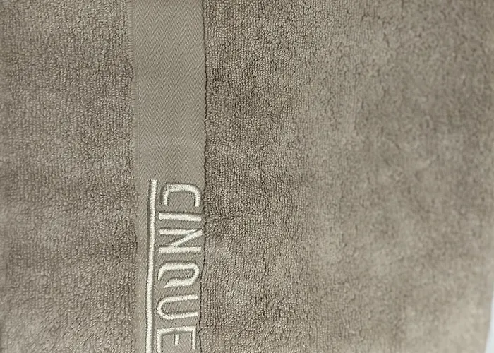 Am Zoo - Stadtnah Und Tierisch Gemuetlich